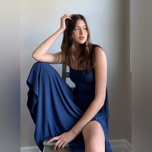Aritzia Wilfred Free Sleeveless Squareneck Navy Midi Slit Assonance Market Dress